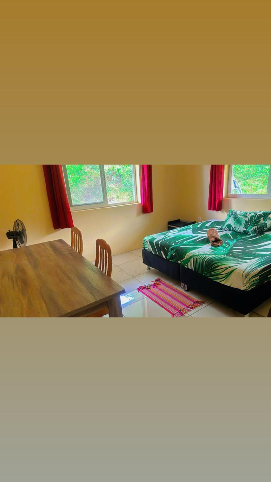 Punaei Lodge Atuona Екстер'єр фото